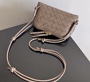 Fortok Bottega Veneta Concert Pouch Light Brown 18.5*11.5*8.5cm - 2