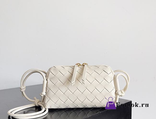 Fortok Bottega Veneta Concert Pouch Cream 18.5*11.5*8.5cm  - 1