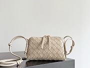 Fortok Bottega Veneta Concert Pouch Cream Beige 18.5*11.5*8.5cm  - 1