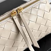 Fortok Bottega Veneta Concert Pouch Cream Beige 18.5*11.5*8.5cm  - 3