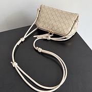 Fortok Bottega Veneta Concert Pouch Cream Beige 18.5*11.5*8.5cm  - 5