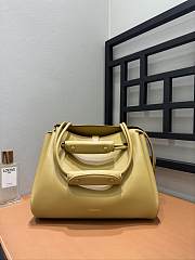 Fortok Loewe Madrid bag in calfskin Small Bag Yellow 29 x 11 x 23 cm  - 1