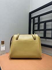 Fortok Loewe Madrid bag in calfskin Small Bag Yellow 29 x 11 x 23 cm  - 4