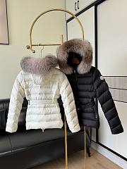 Fortok Moncler puffer jackets sfur-trimmed hood White/ Black - 5