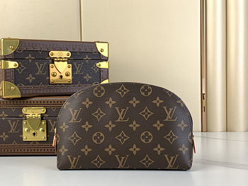 Fortok Louis Vuitton Cosmetic Pouch MM M46579 24 x 17 x 6 cm