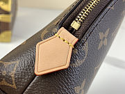 Fortok Louis Vuitton Cosmetic Pouch MM M46579 24 x 17 x 6 cm - 5