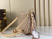 Fortok Louis Vuitton Escape Meowgram canvas shoulder bag 21 x 7 x 30 cm - 6