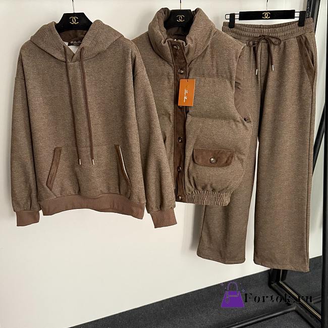 Fortok Loro Piana three-piece suit Brown 01 - 1