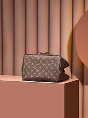 Fortok Louis Vuitton NéoNoé MM bag in Monogram canvas with a Black interior and trim 26*26*17.5cm - 5