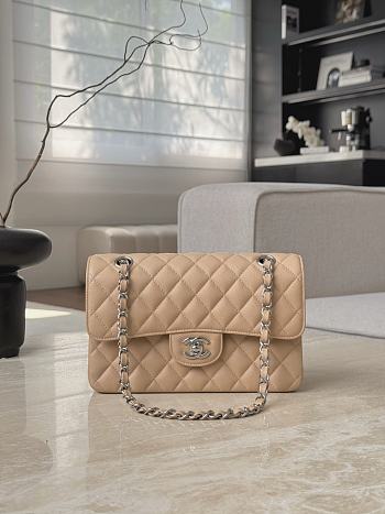 Fortok Chanel Flap Bag Beige Caviar Silver Hardware 14.5x23x6cm