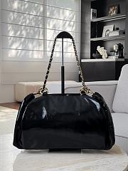 Fortok Chanel Rock and Chain bowler bag in black patent vinyl 56x26x16cm - 3