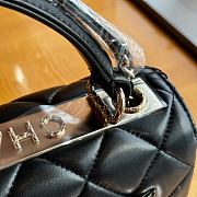 Fortok Chanel Trendy CC Top Handle bag in black lambskin leather with champagne gold hardware 25cm - 3