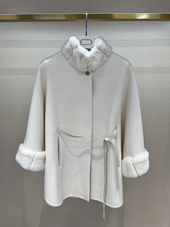 Fortok Loro Piana Salzburg Cape With detachable collar and cuffs in fur Shea Butter
