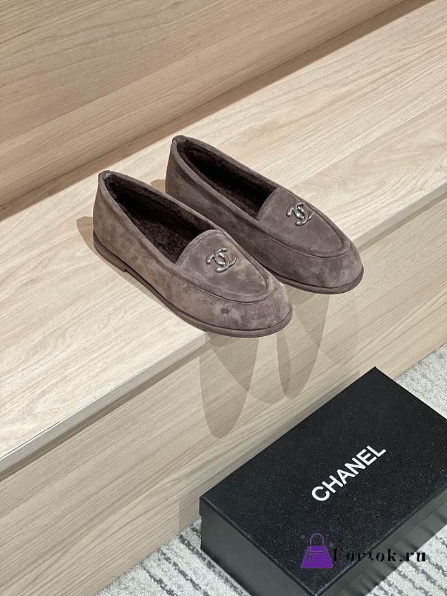 Fortok Chanel loafers in Suede Dark Brown - 1
