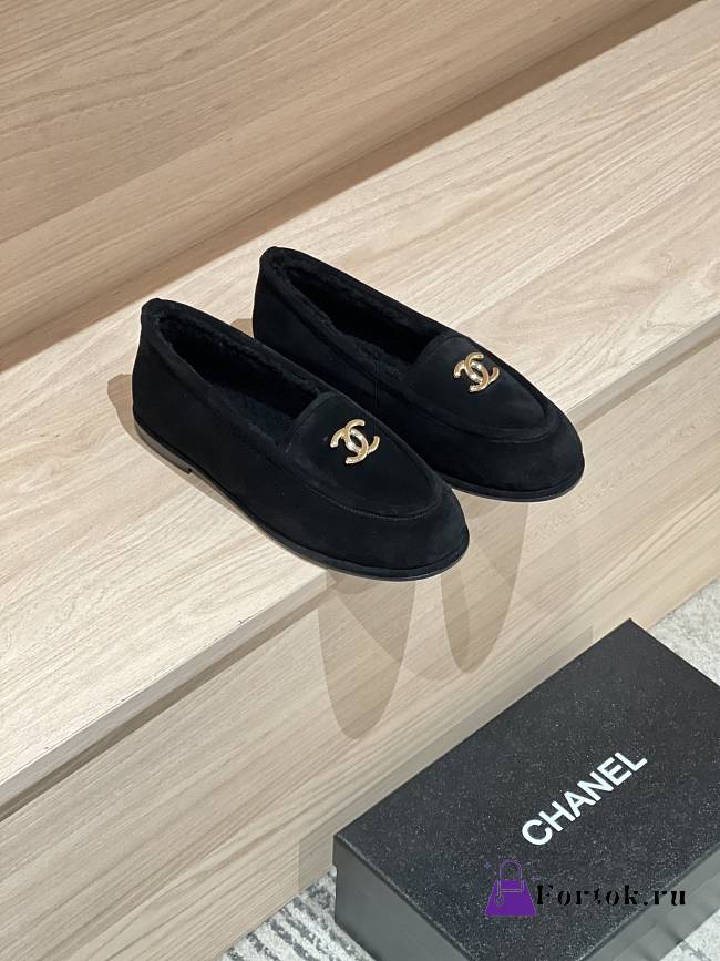 Fortok Chanel loafers in Suede Black - 1