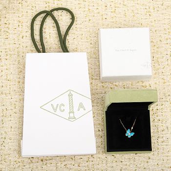 Fortok Van Cleef & Arpels butterfly pendant in turquoise Necklace Gold