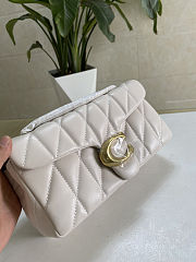 Fortok Coach Tabby Shoulder Bag 26 With Pillow Quilting Chalk/ Brass 26cm  - 2