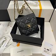 Fortok Chanel Coco Love CC Heart Clutch with Chain in Black 10.5cm - 1