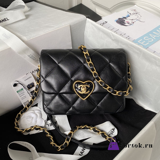 Fortok Chanel Coco Love CC Heart Wallet on Chain mini in Black 18x13.5x5.5cm - 1