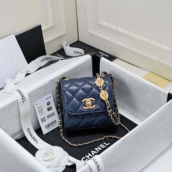 Fortok Chanel Coco Love CC Heart Clutch with Lion Chain in Navy Blue 11*11*5cm