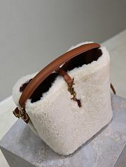 Fortok Saint Laurent Le 37 Mini bucket bag in lamb fur 17×20×13cm - 3