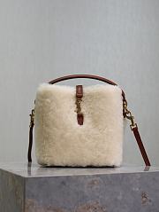 Fortok Saint Laurent Le 37 Mini shearling bucket bag 15×13×6cm - 1
