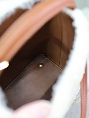Fortok Saint Laurent Le 37 Mini shearling bucket bag 15×13×6cm - 5