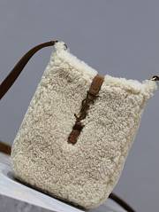 Fortok Saint Laurent Natural Beige Dark Cigar Shearling Mini Le 5 A 7 Vertical Bag 18×3.5×3.5cm - 4