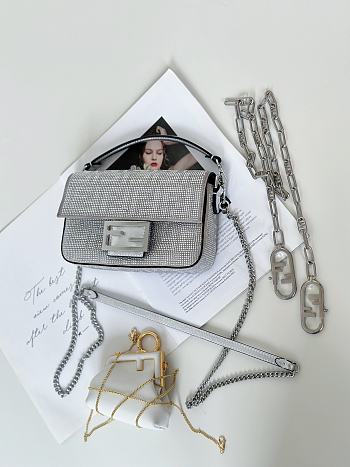 Fortok Fendi Baguette Silver Rhinestone Embellished Shoulder Bag 20x5x13cm