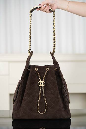Fortok Chanel 25 small handbag in dark brown suede calfskin 40x30x15cm