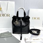 Fortok Dior Micro Dior Toujours Vertical Tote Bag Black Crinkled Calfskin And Fur 16 x 18 x 12m - 6