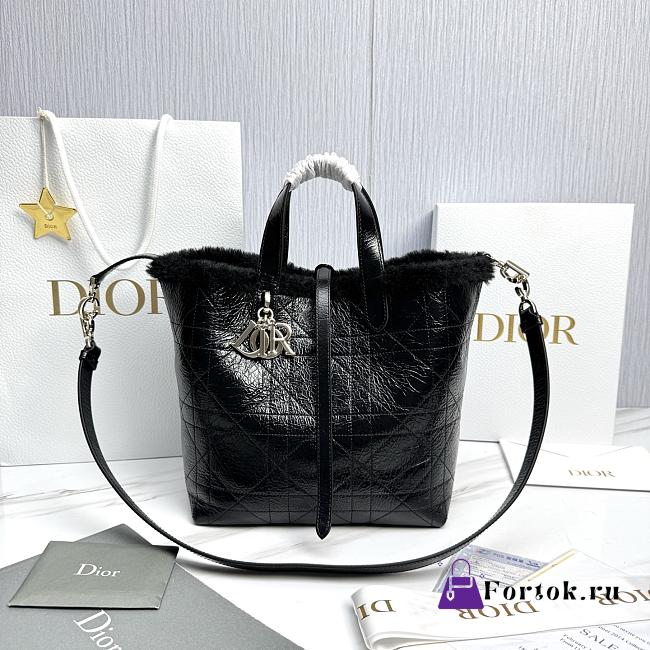 Fortok Dior Mini Dior Toujours Vertical Tote Bag Black Crinkled Calfskin And Fur 20 x 22 x 18.5cm - 1