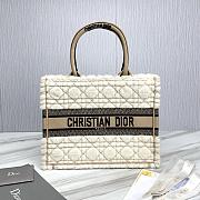 Fortok Dior Book Tote bag White Fur Brown 36.5×28 x16cm - 1