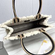 Fortok Dior Book Tote bag White Fur Brown 36.5×28 x16cm - 4