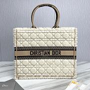 Fortok Dior Book Tote bag White Fur Brown 42×35×18.5cm - 1