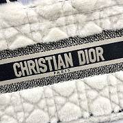 Fortok Dior Book Tote bag White Fur Black 26.5 X21 x14cm - 4