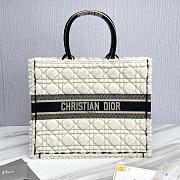 Fortok Dior Book Tote bag White Fur Black 42×35×18.5cm - 1