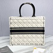 Fortok Dior Book Tote bag White Fur Black 42×35×18.5cm - 3