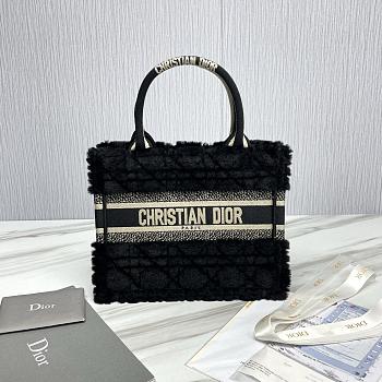 Fortok Dior Book Tote bag Fur Black 26.5 X21 x14cm