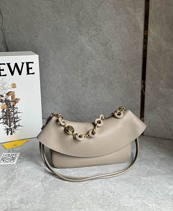Fortok Loewe Ola Medium leather shoulder bag warm beige and soft gray 26*13*18cm