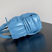 Fortok Bottega Veneta Arco Tote Maxi Intrecciato Pleated Leather Blue 20*7*13cm  - 5