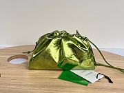 Fortok Bottega Veneta The Mini Pouch in Shiny Leather Green 23*13*5cm - 1