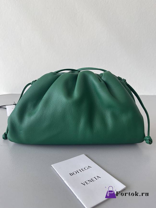 Fortok Bottega Veneta The Mini Pouch in Emerald Green 23*13*5cm  - 1