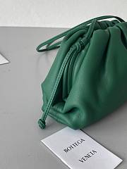 Fortok Bottega Veneta The Mini Pouch in Emerald Green 23*13*5cm  - 3