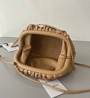 Fortok Bottega Veneta The Mini Pouch in Brown 23*13*5cm - 6
