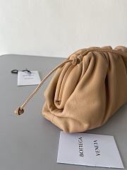 Fortok Bottega Veneta The Mini Pouch in Brown 23*13*5cm - 3