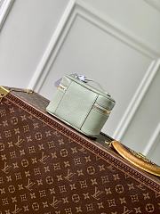 Fortok Louis Vuitton Micro Nice Nano Cosmetic Bag Pale Mint Green Epi leather 14x8.5x10.2cm - 2