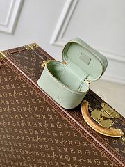 Fortok Louis Vuitton Micro Nice Nano Cosmetic Bag Pale Mint Green Epi leather 14x8.5x10.2cm - 6
