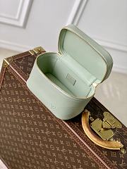 Fortok Louis Vuitton Mini Nice Nano Cosmetic Bag Pale Mint Green Epi leather 13.5 x 12 x 20cm - 3