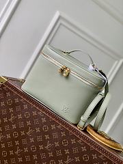 Fortok Louis Vuitton Nice Nano Cosmetic Bag Pale Mint Green Epi leather 24 x 14 x 17cm - 1